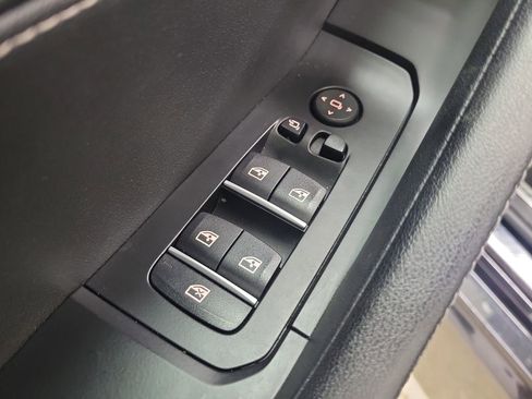 Used 2025 BMW X6 xDrive40i image 23