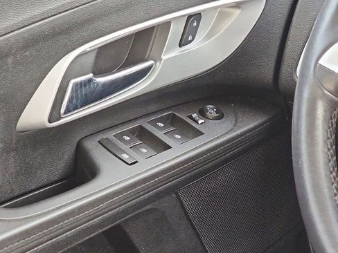 Used 2017 Chevrolet Equinox LS image 20