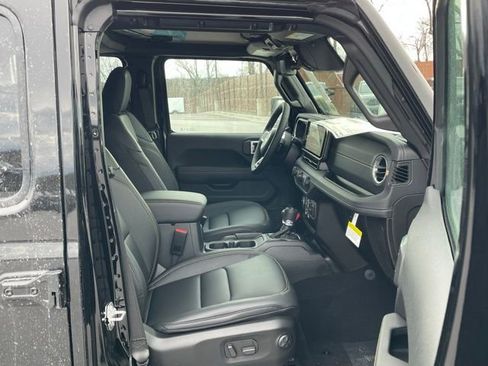 New 2026 Jeep Wrangler Sahara image 30