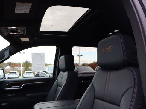 Used 2023 Chevrolet Silverado 1500 High Country w/ High Country Premium Package image 30