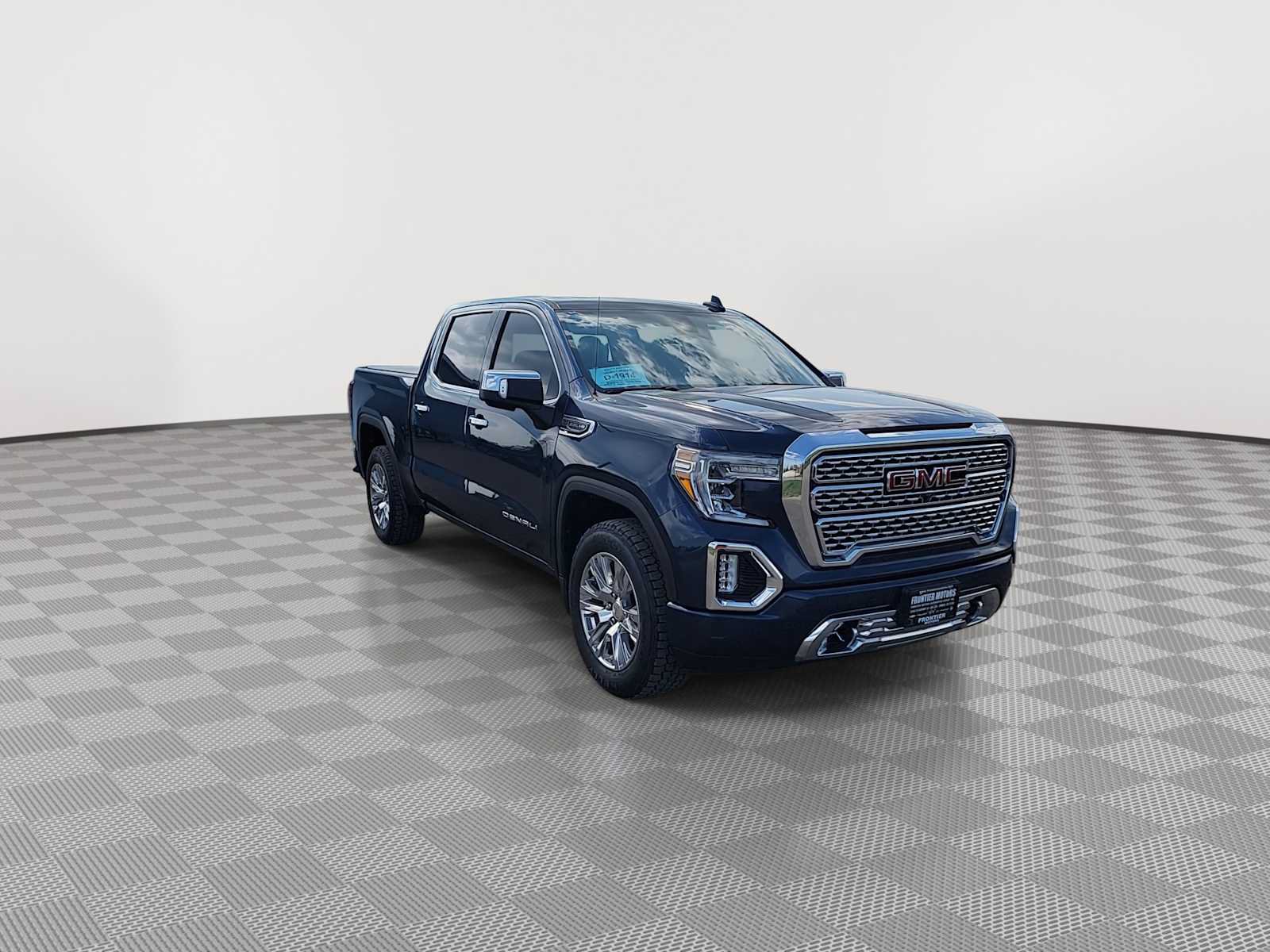 Used 2020 GMC Sierra 1500 Denali w/ Technology Package AWD/4WD image 2