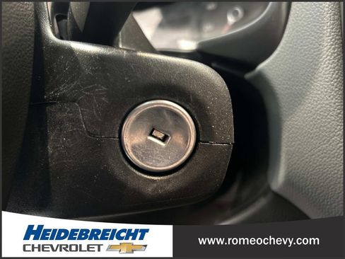 Used 2018 Chevrolet Colorado Z71 AWD/4WD image 28