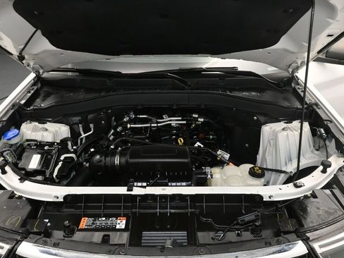 Used 2021 Ford Explorer XLT w/ Equipment Group 202A image 14