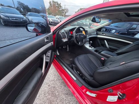 Used 2009 INFINITI G37 Journey w/ Premium Pkg image 14