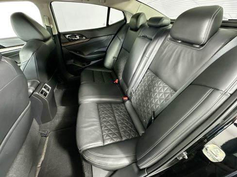 Used 2017 Nissan Maxima Platinum FWD image 26