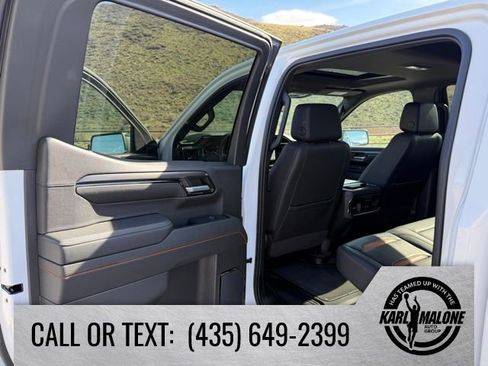 Used 2023 GMC Sierra 1500 AT4 w/ Technology Package image 28