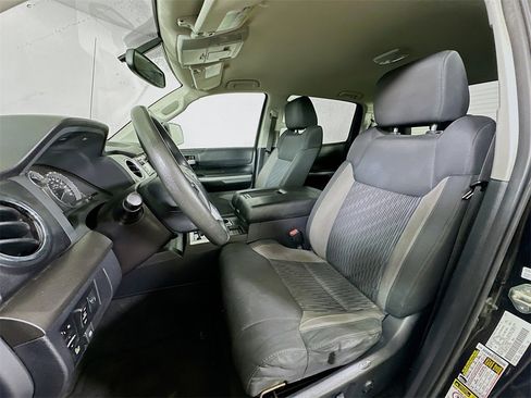 Used 2017 Toyota Tundra SR5 image 15