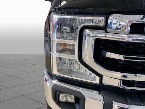 Used 2022 Ford F250 Lariat w/ Lariat Ultimate Package AWD/4WD image 24