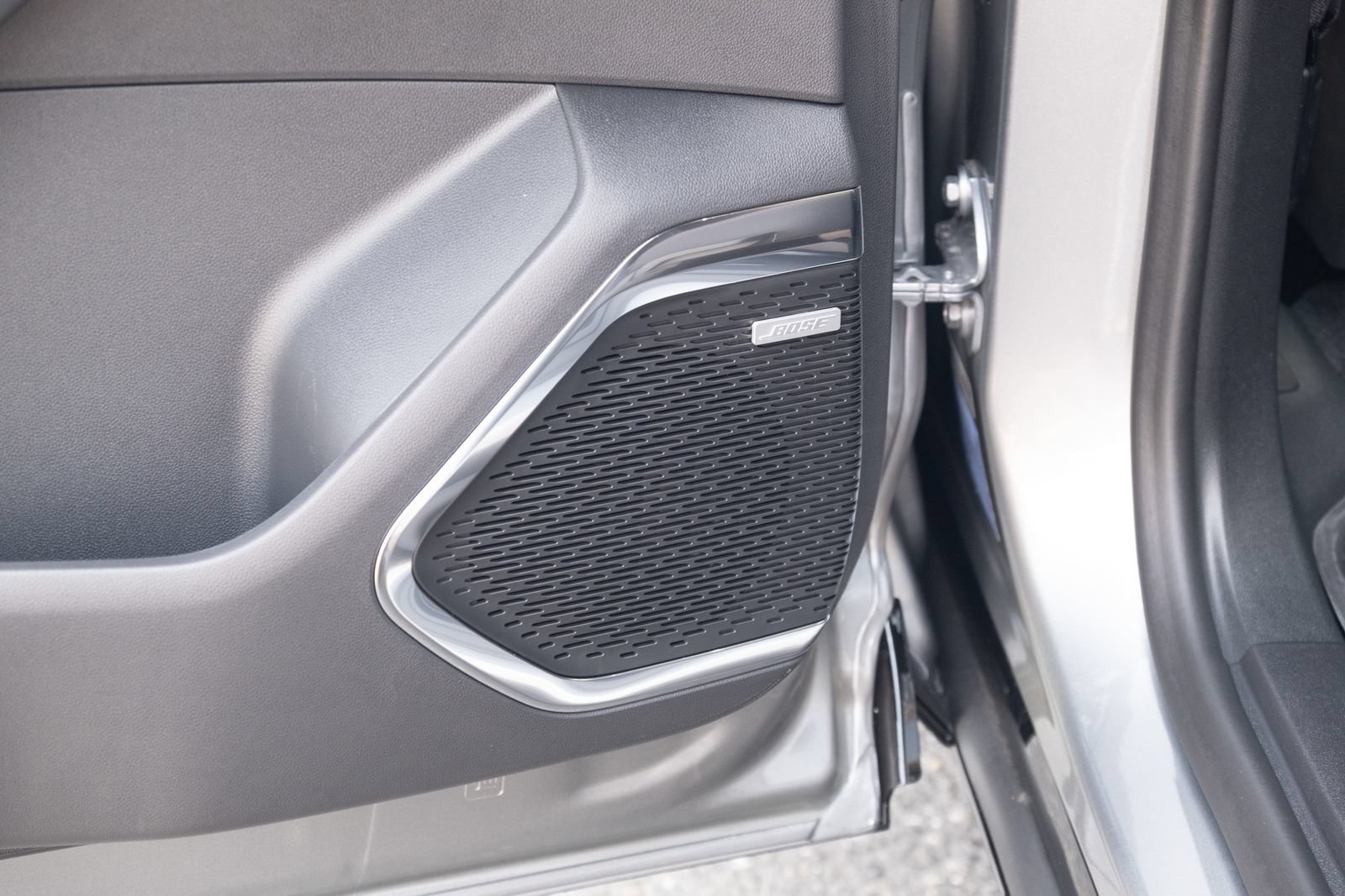 New 2026 Chevrolet Traverse RS AWD/4WD image 17