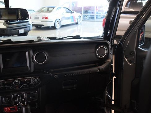 Used 2020 Jeep Wrangler Unlimited Rubicon w/ Quick Order Package 28Y Recon AWD/4WD image 45