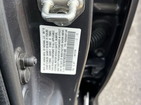 Used 2013 Honda Civic LX image 28