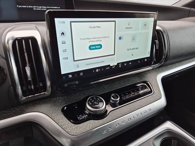 Used 2025 Ford Expedition Tremor AWD/4WD image 15