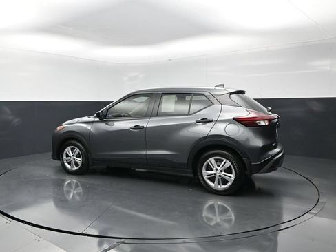 Used 2025 Nissan Kicks Play S FWD image 2
