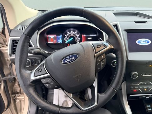 Used 2020 Ford Edge SEL w/ Convenience Package image 15