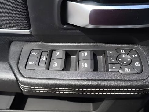 New 2026 RAM 2500 Big Horn AWD/4WD image 16