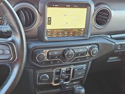 Used 2021 Jeep Wrangler Unlimited Sport image 26