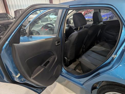 Used 2012 MAZDA MAZDA2 Sport image 17