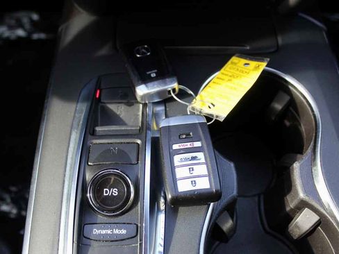 Used 2017 Acura MDX FWD image 23