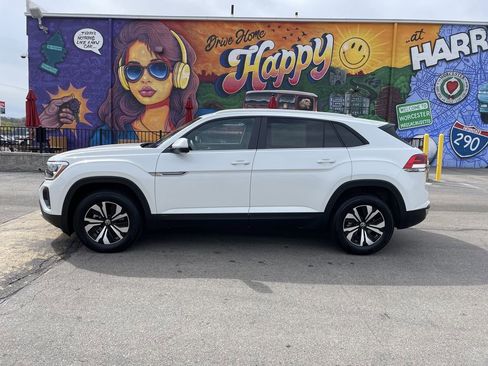 Used 2026 Volkswagen Atlas Cross Sport SE AWD/4WD image 2