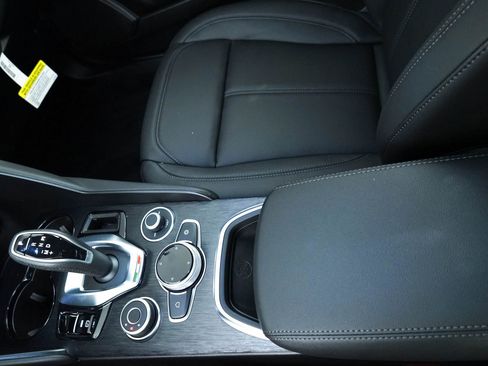 New 2024 Alfa Romeo Giulia Sprint image 42