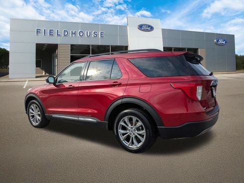 Used 2023 Ford Explorer XLT AWD/4WD image 19