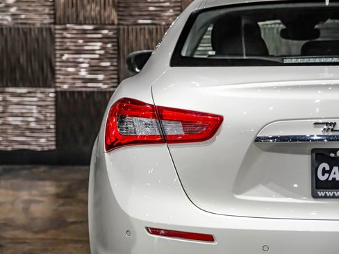 Used 2018 Maserati Ghibli S GranLusso AWD/4WD image 54