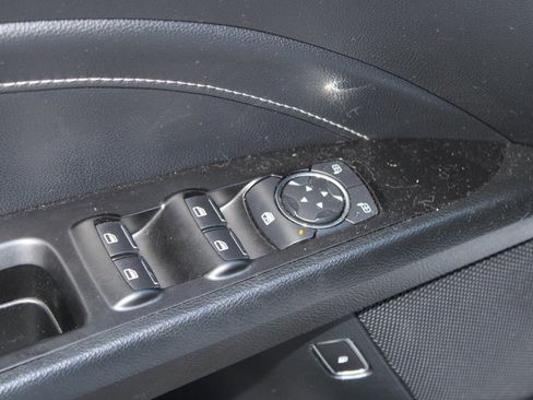 Used 2018 Ford Fusion Titanium image 22