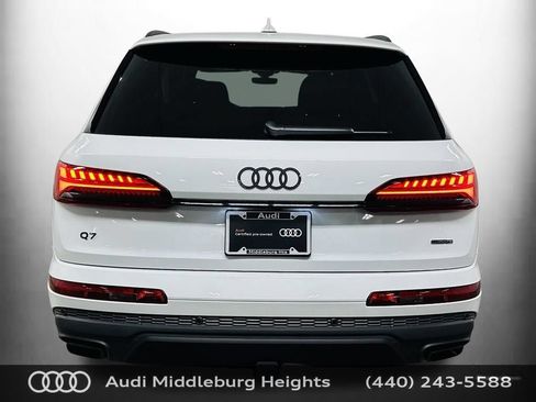 Certified 2025 Audi Q7 2.0T Premium w/ Premium Plus Package AWD/4WD image 7