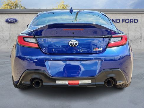 Used 2023 Toyota GR86 Premium RWD image 5