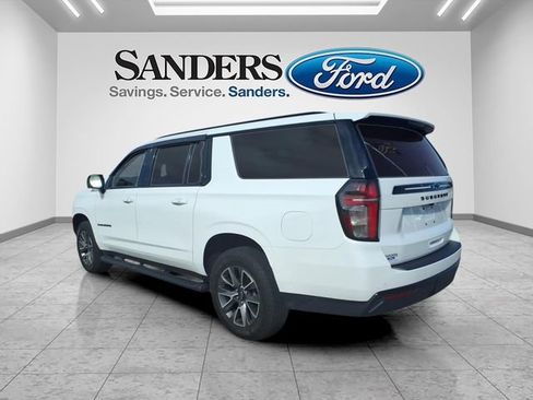 Used 2024 Chevrolet Suburban Z71 w/ Luxury Package AWD/4WD image 4
