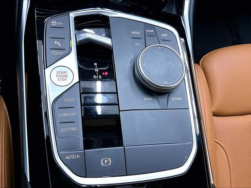 Used 2024 BMW 230i Coupe w/ Premium Package RWD image 33