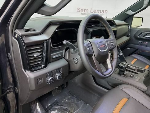 Used 2024 GMC Sierra 1500 AT4 w/ Technology Package image 11