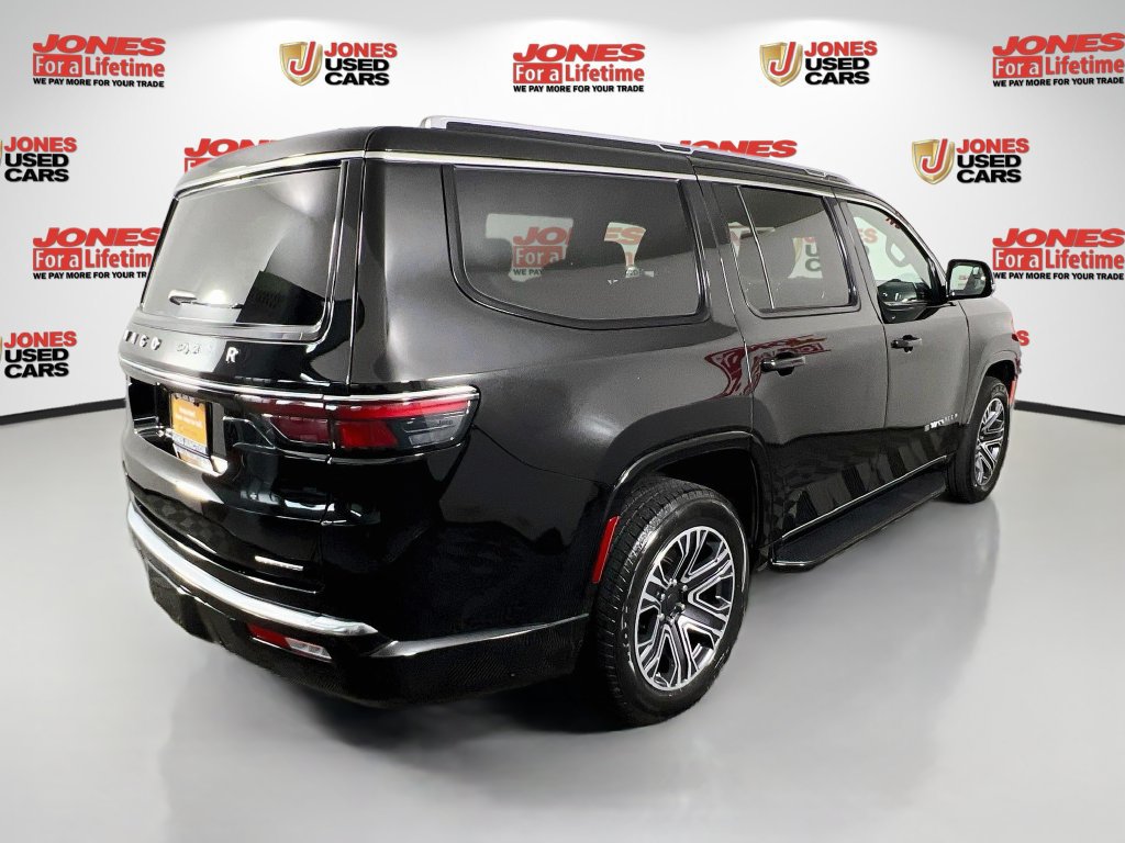 Used 2023 Jeep Wagoneer Series II AWD/4WD image 17
