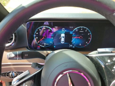 Used 2021 Mercedes-Benz E 350 4MATIC Sedan image 6