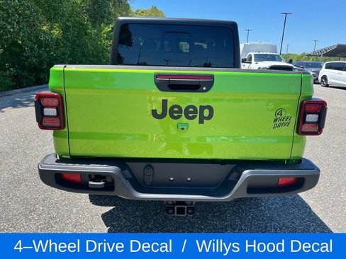 New 2025 Jeep Gladiator Willys image 24