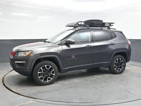 Used 2021 Jeep Compass Trailhawk AWD/4WD image 3