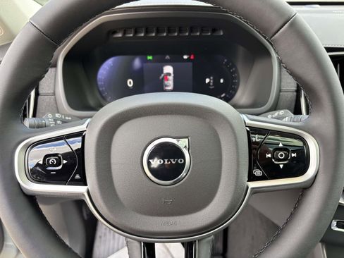 New 2026 Volvo XC90 B6 Plus w/ Protection Package Premier image 17