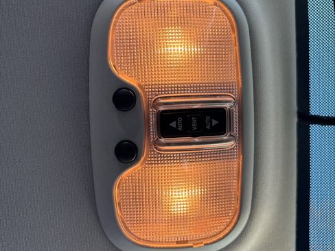 Used 2015 Jeep Compass High Altitude image 17