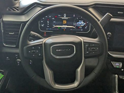 New 2026 GMC Sierra 2500 Denali w/ Technology Package AWD/4WD image 8