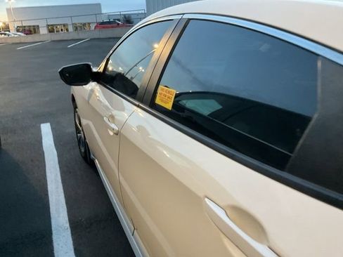 Used 2020 Honda Civic LX image 9