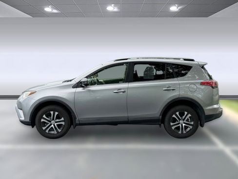 Used 2018 Toyota RAV4 LE w/ All Weather Liner Package AWD/4WD image 2