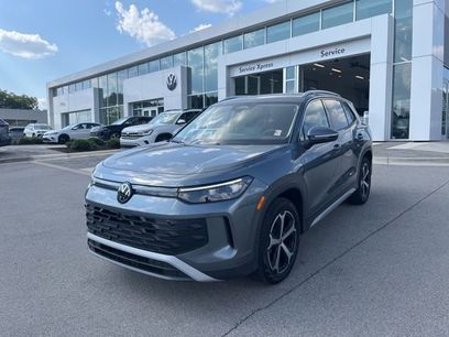 New 2025 Volkswagen Tiguan SE