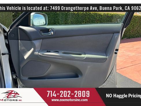 Used 2004 Toyota Camry LE image 37