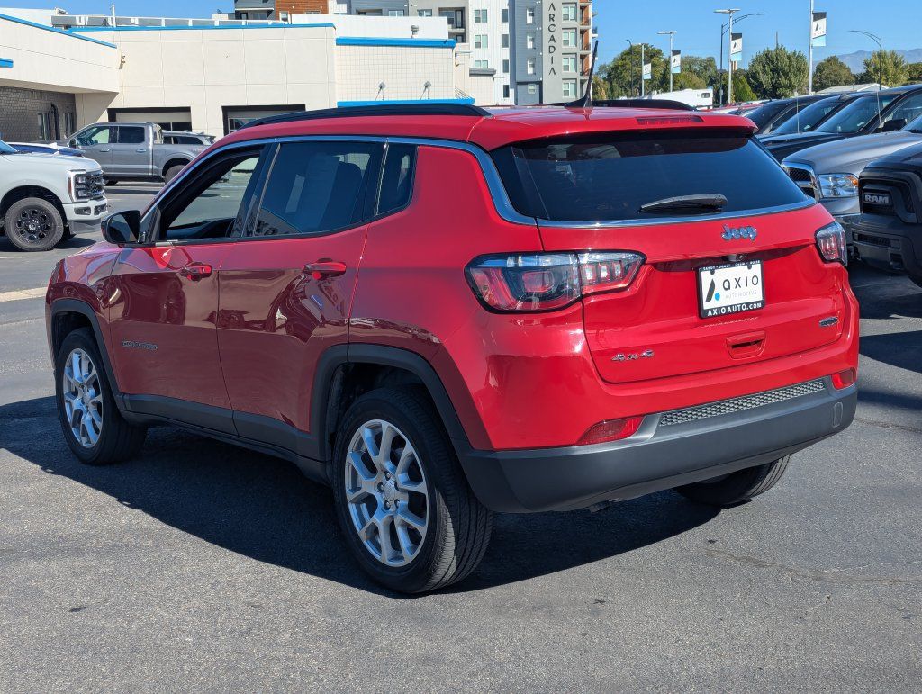 Used 2023 Jeep Compass Latitude AWD/4WD image 7