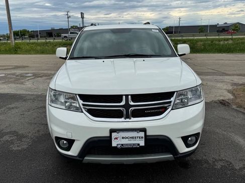 Used 2017 Dodge Journey SXT w/ Comfort/Convenience Group FWD image 31
