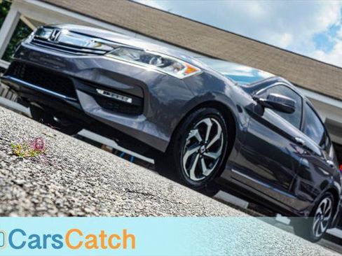 Used 2017 Honda Accord EX-L image 4