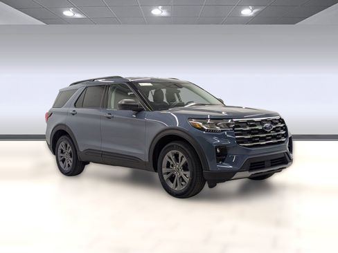New 2026 Ford Explorer Active w/ Active Comfort Package image 6