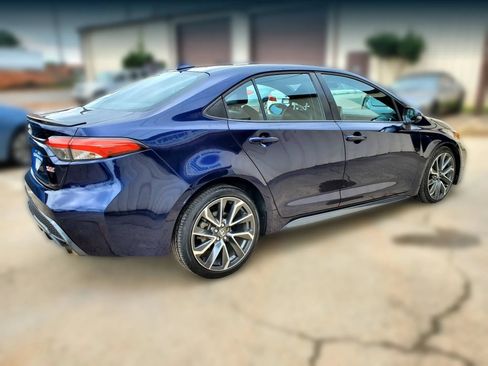 Used 2020 Toyota Corolla XSE FWD image 17