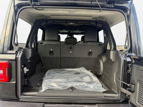 New 2026 Jeep Wrangler Sahara image 18