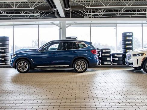 Certified 2022 BMW X5 xDrive40i w/ M Sport Package AWD/4WD image 16